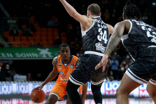 的潜力与抱 的潜力与抱