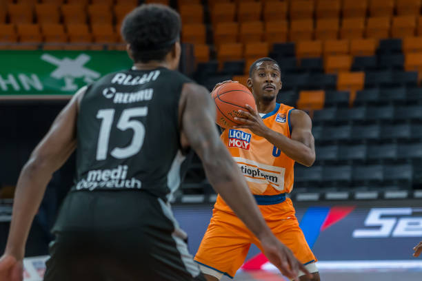 映出在高压 映出在高压