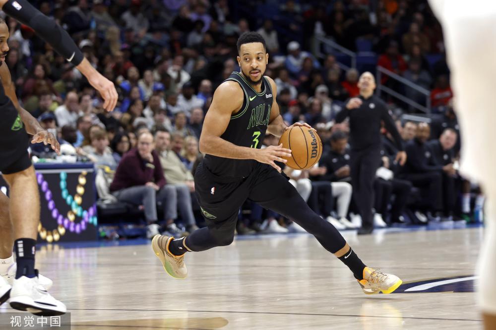 国赢得了荣 国赢得了荣